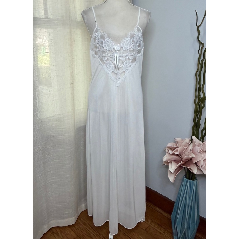 Vintage Sears Cachet Lace Bodice Rosette Full Length Nightgown Slip Dress SMALL